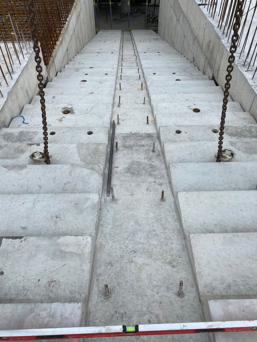 Precast staircase element